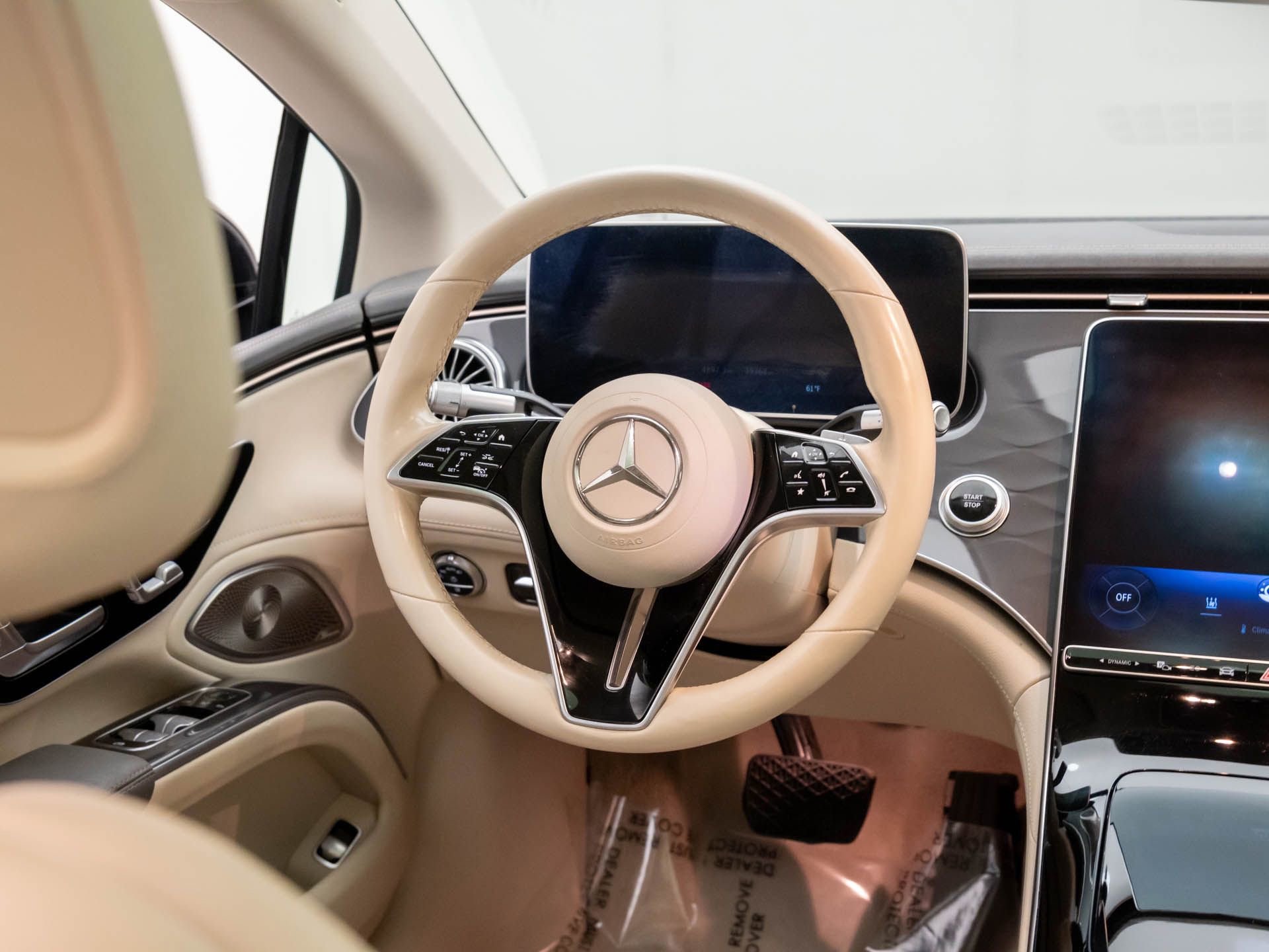 Used 2022 Mercedes-Benz EQS 450+ Sedan image 11