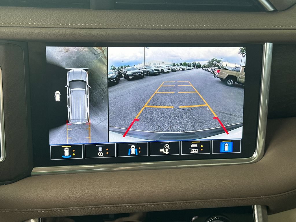 Used 2021 GMC Yukon Denali w/ Denali Ultimate Package AWD/4WD image 22