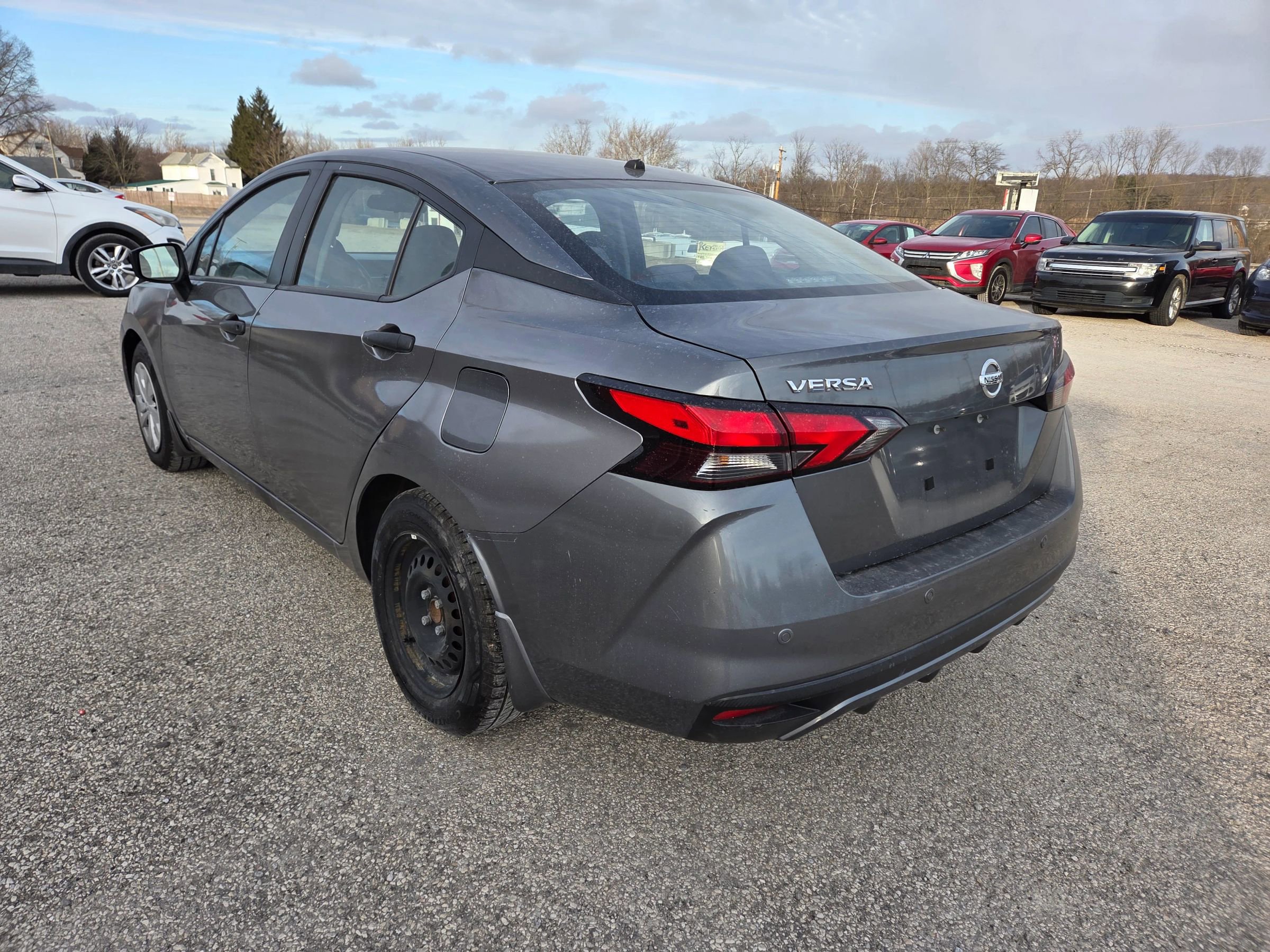 Used 2021 Nissan Versa S image 6