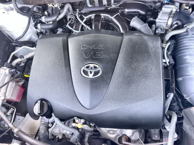 Used 2022 Toyota Highlander XLE AWD/4WD image 10
