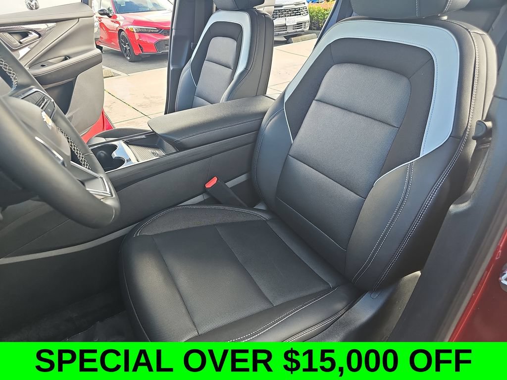 Used 2024 Chevrolet Blazer EV LT AWD/4WD image 15