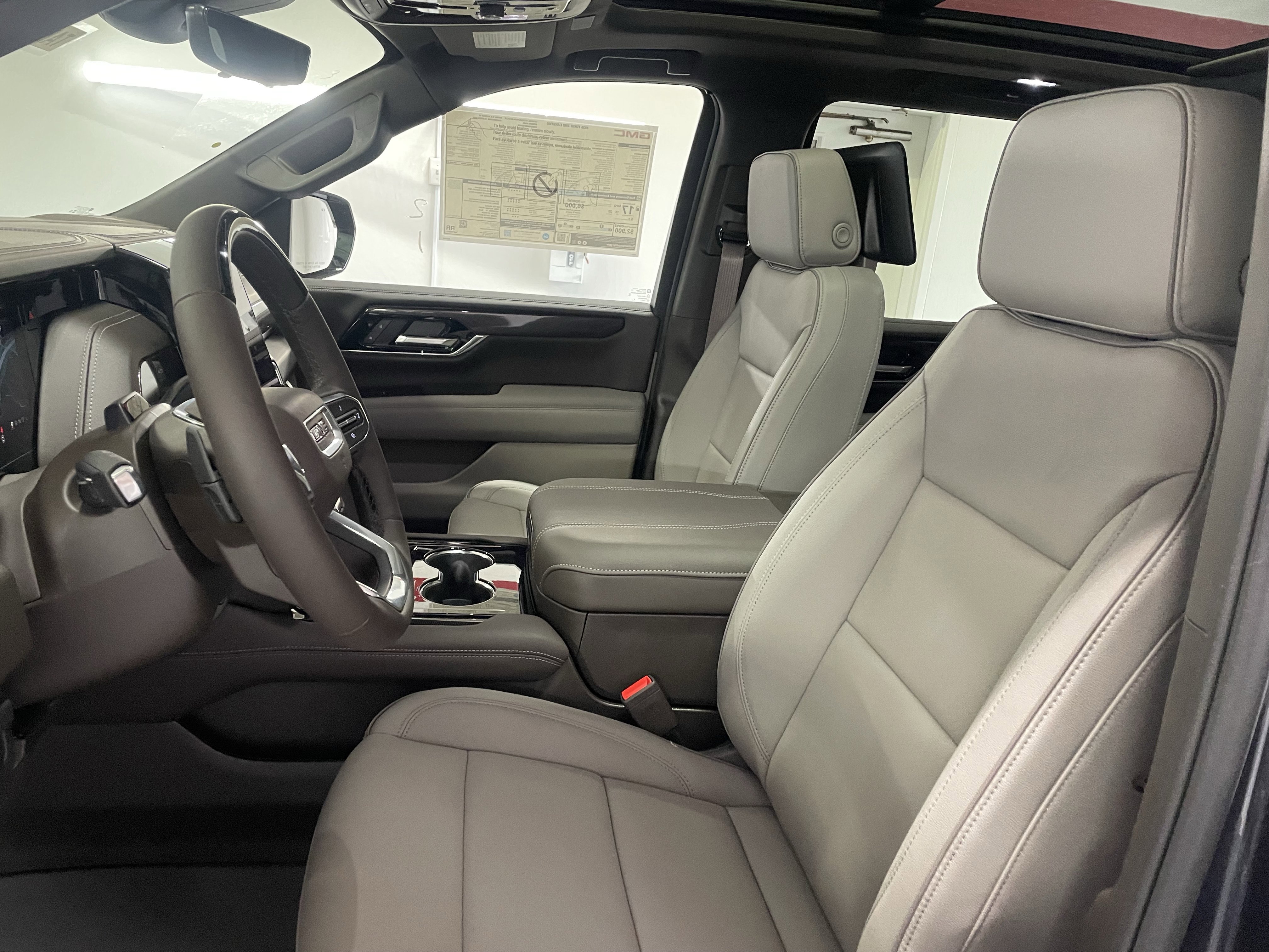 New 2026 GMC Yukon Elevation w/ Elevation Premium Package image 16