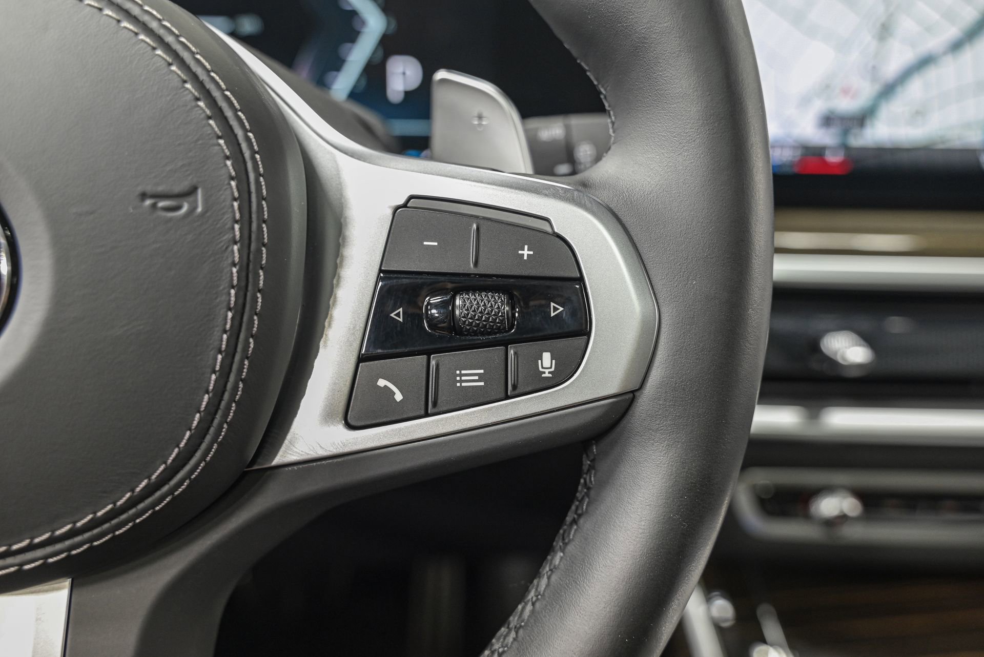 Used 2023 BMW X7 xDrive40i w/ Executive Package image 20