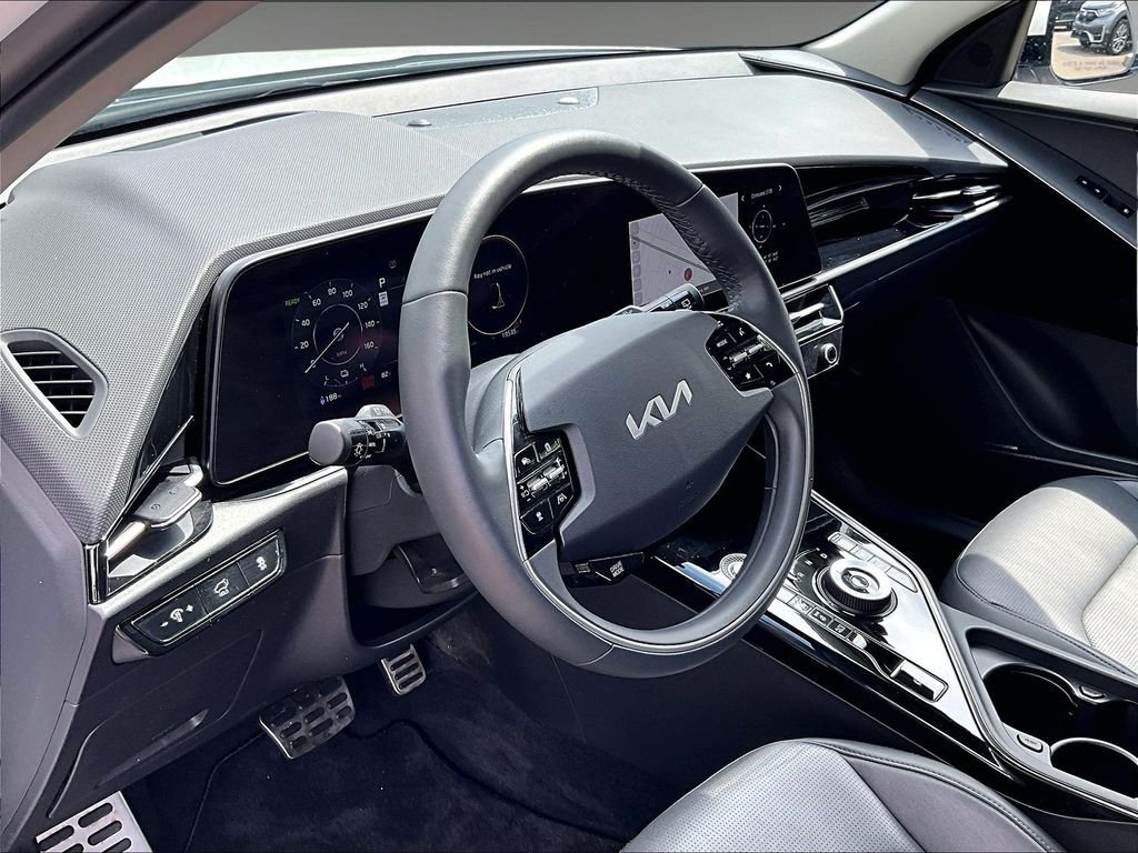 Used 2023 Kia Niro Wave FWD image 8