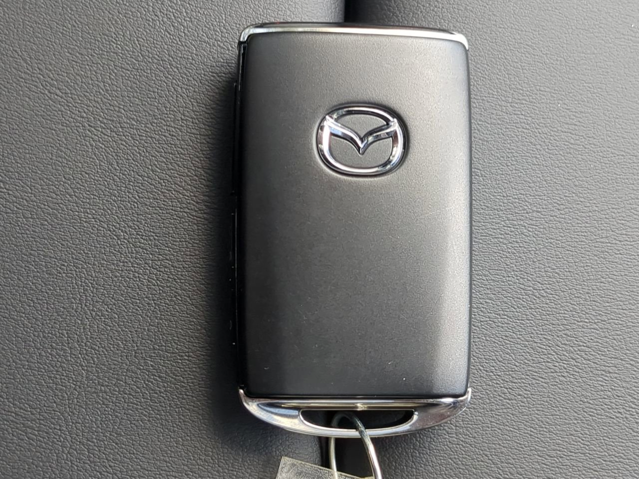 Certified 2025 MAZDA CX-90 Plug-In Hybrid w/ Premium Plus AWD/4WD image 24