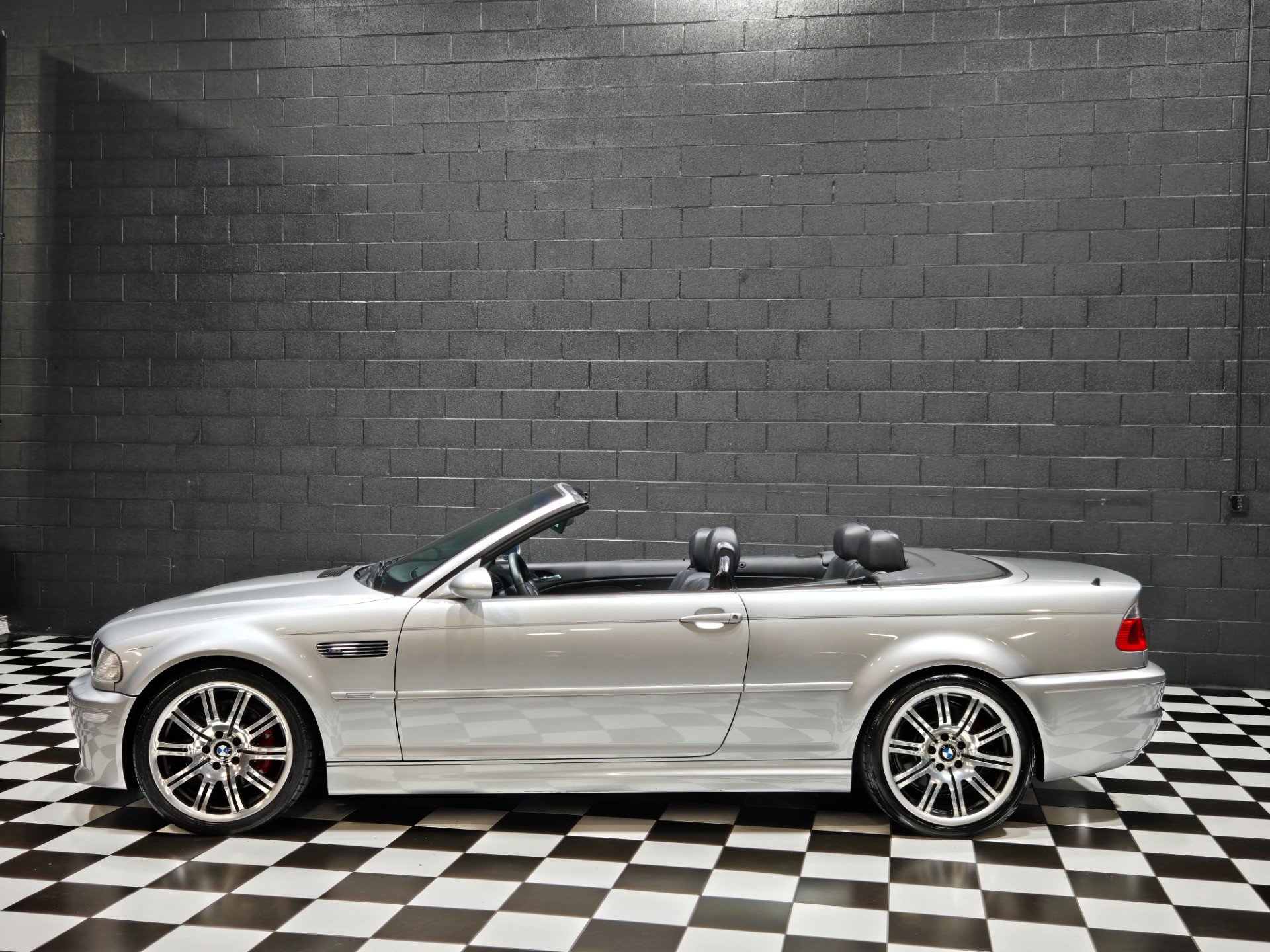 Used 2002 BMW M3 Convertible RWD image 4