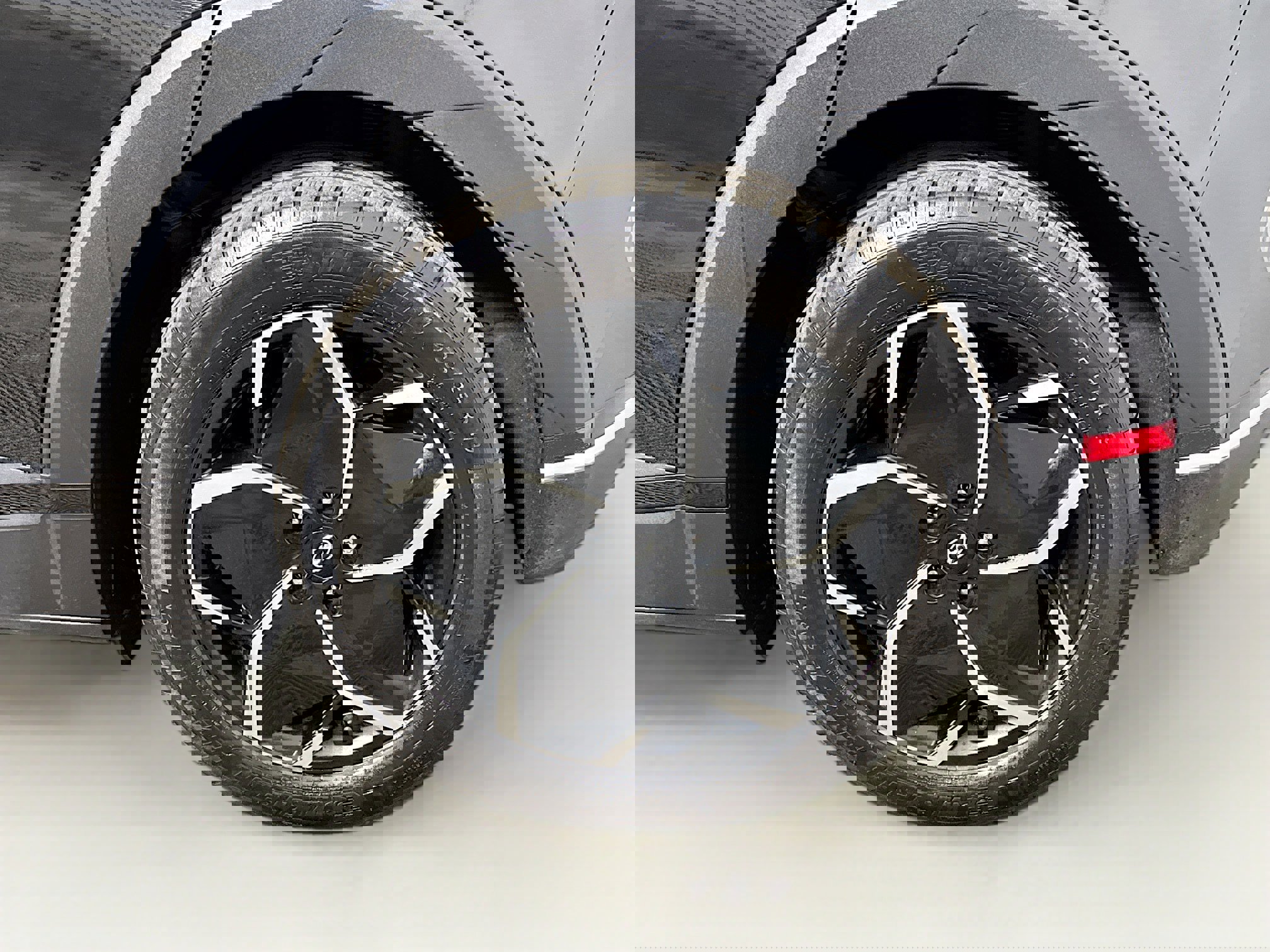 Used 2024 Hyundai Ioniq 5 SE image 29