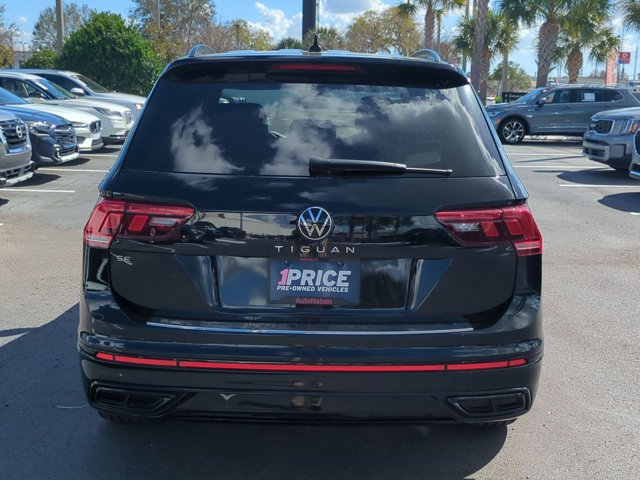 Used 2023 Volkswagen Tiguan SE R-Line image 7