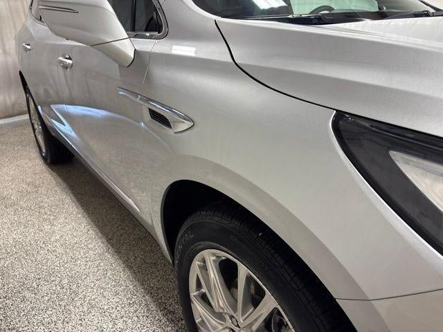Used 2022 Buick Enclave Premium w/ Experience Buick Package AWD/4WD image 9