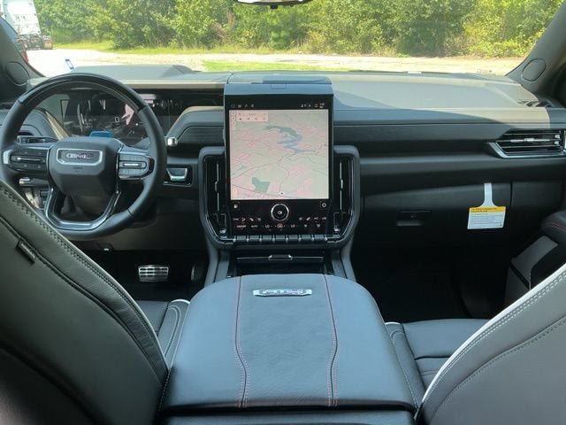 New 2026 GMC Yukon AT4 Ultimate AWD/4WD image 13