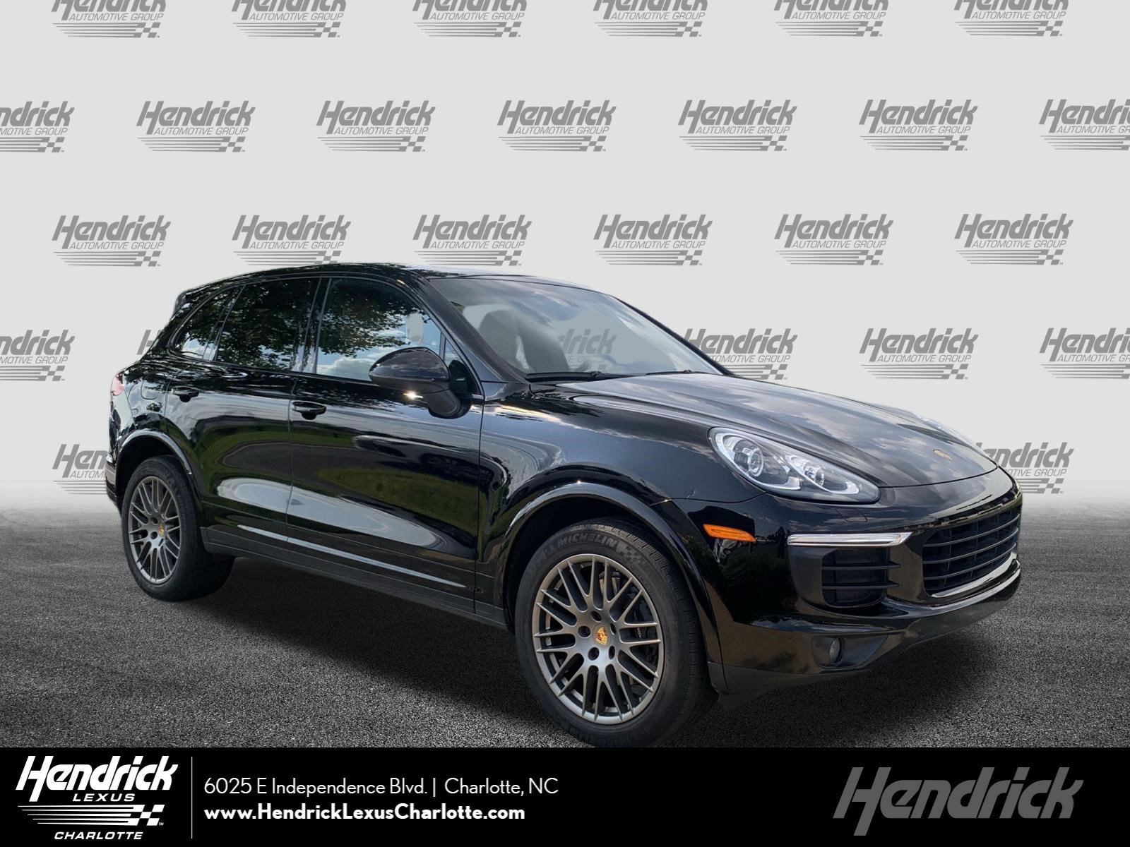 Used 2018 Porsche Cayenne Platinum Edition AWD/4WD image 1
