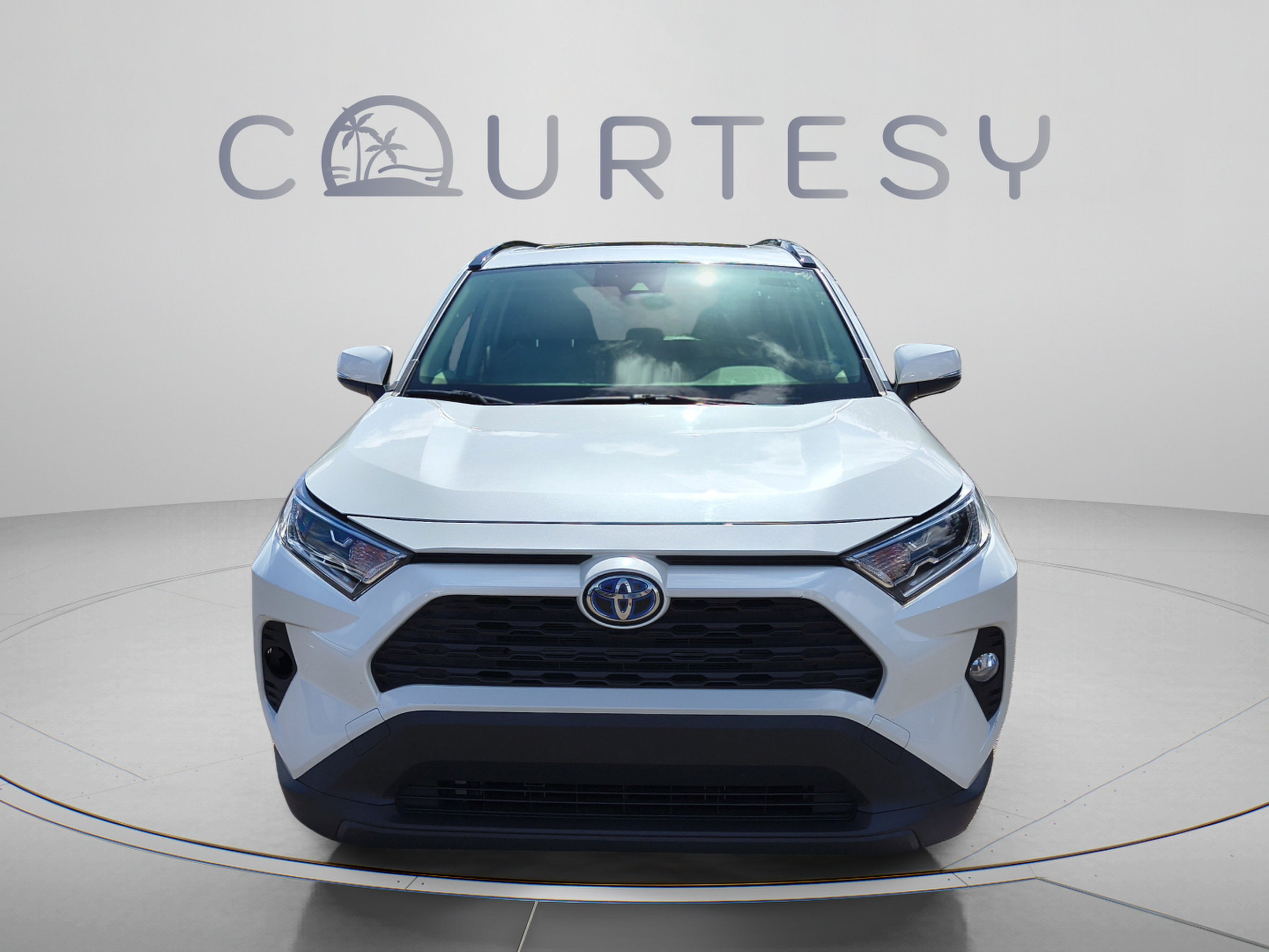 Used 2021 Toyota RAV4 XLE Premium AWD/4WD image 8
