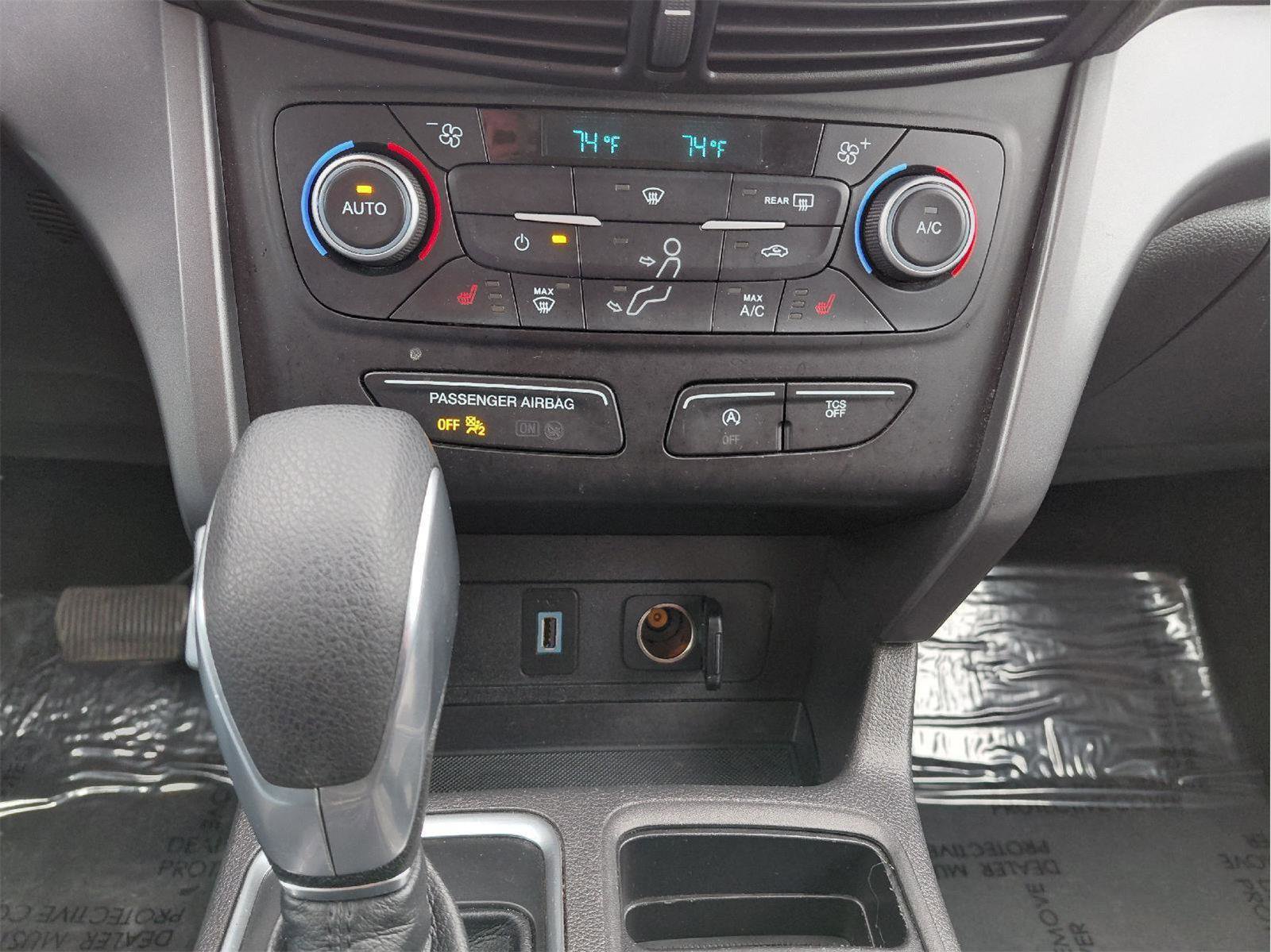 Used 2018 Ford Escape SE w/ Ford Safe & Smart Package image 30