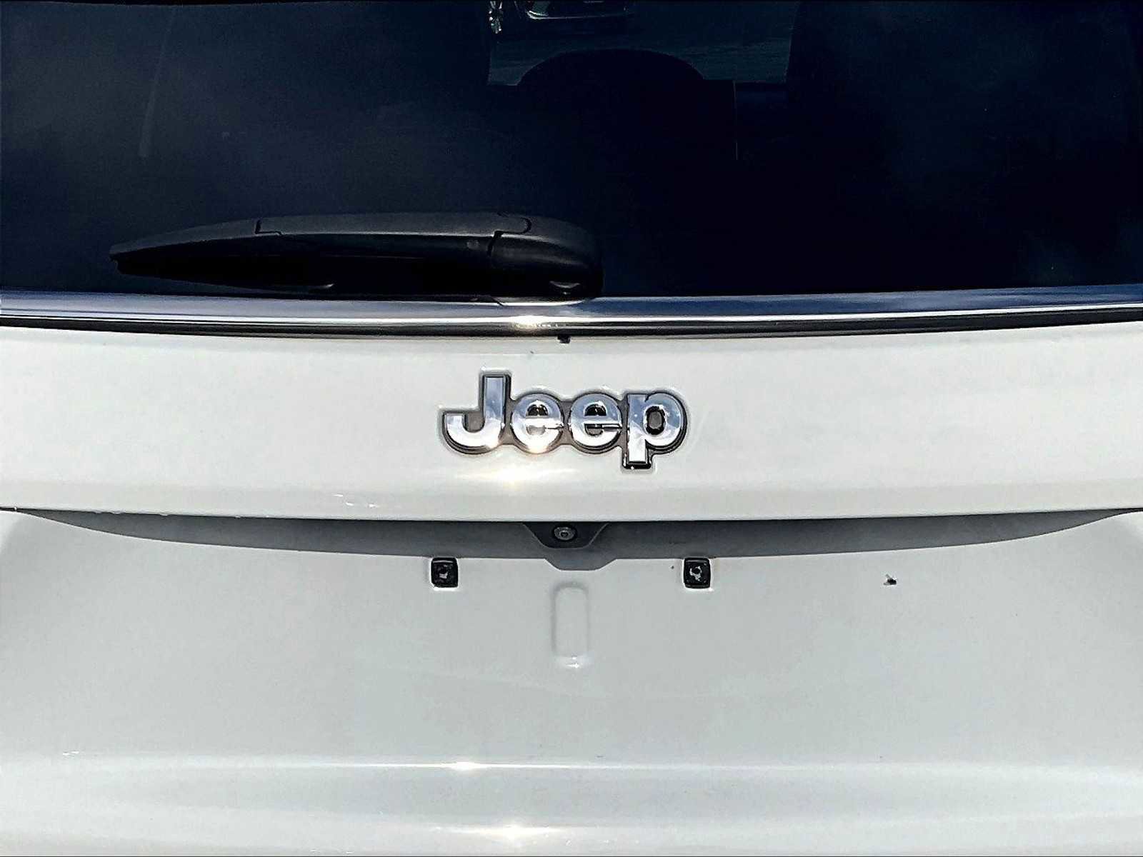 Used 2022 Jeep Compass Limited image 33