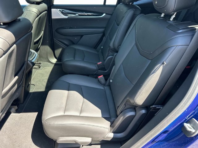 Certified 2023 Cadillac XT6 Premium Luxury w/ Technology Package AWD/4WD image 13