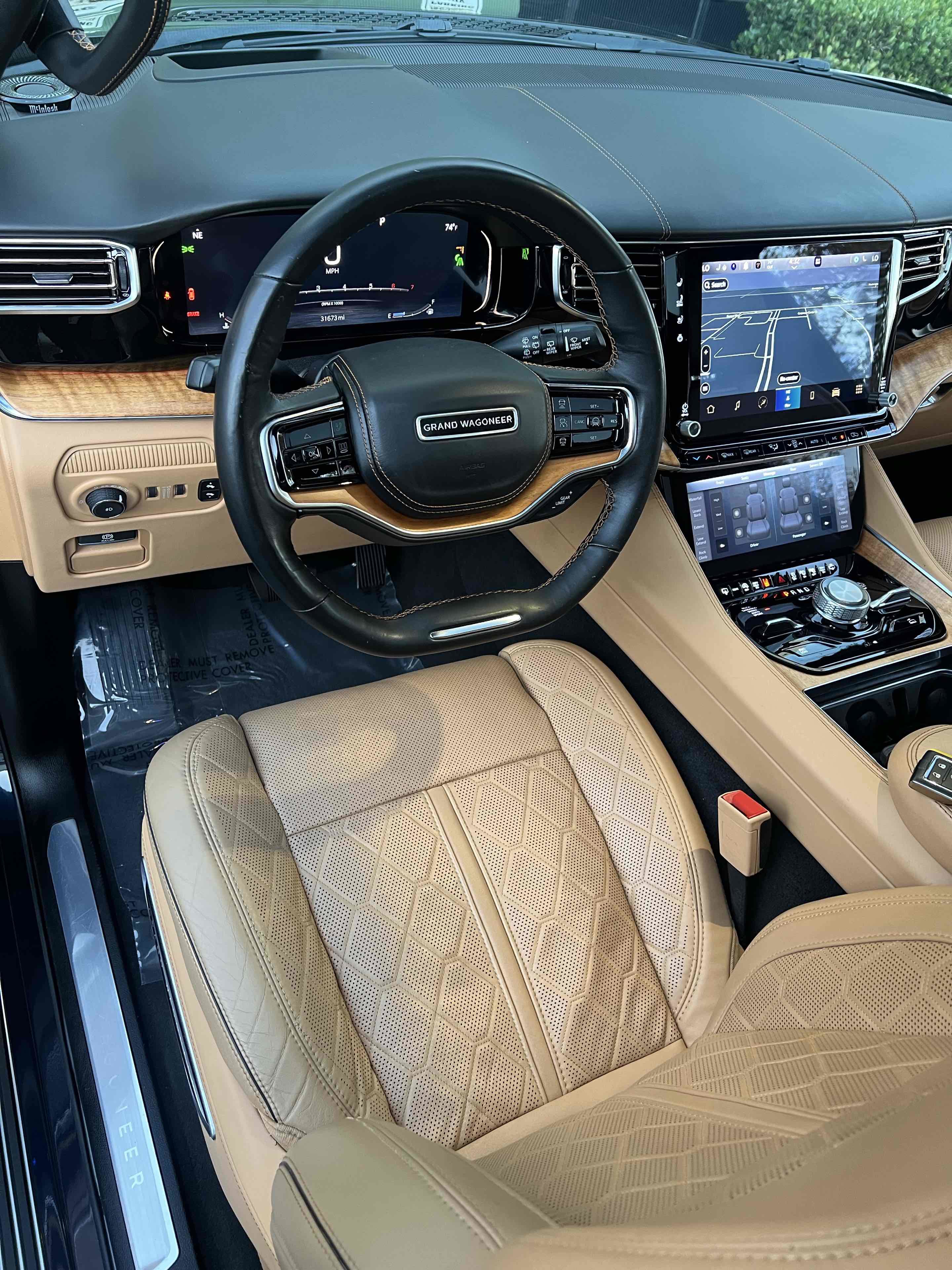 Used 2023 Jeep Grand Wagoneer L Series III image 24