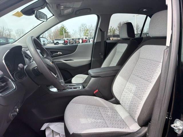 Used 2023 Chevrolet Equinox LT w/ LPO, Floor Liner Package FWD image 22