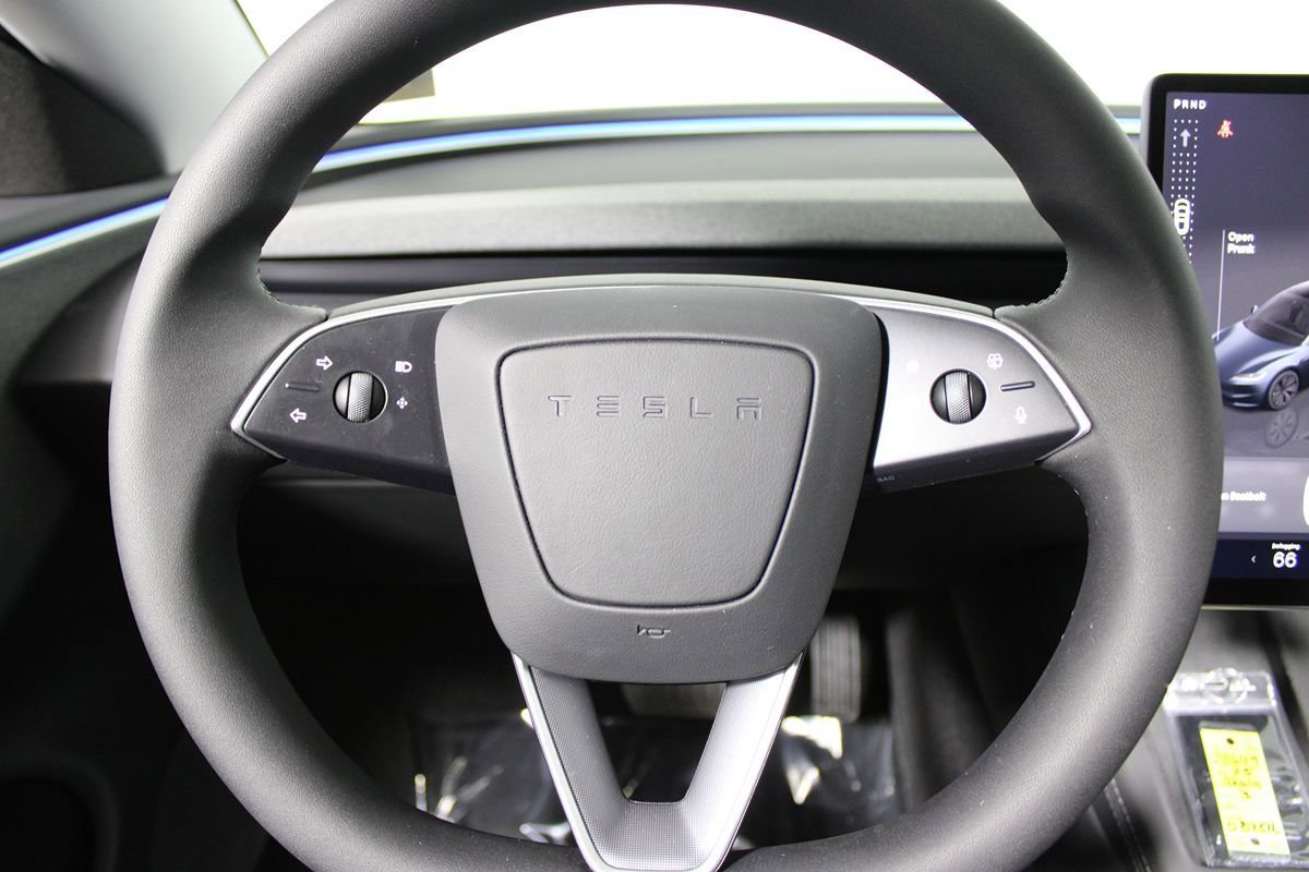 Used 2025 Tesla Model 3 Long Range image 11