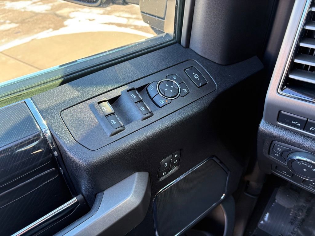 Used 2020 Ford F350 Platinum AWD/4WD image 22