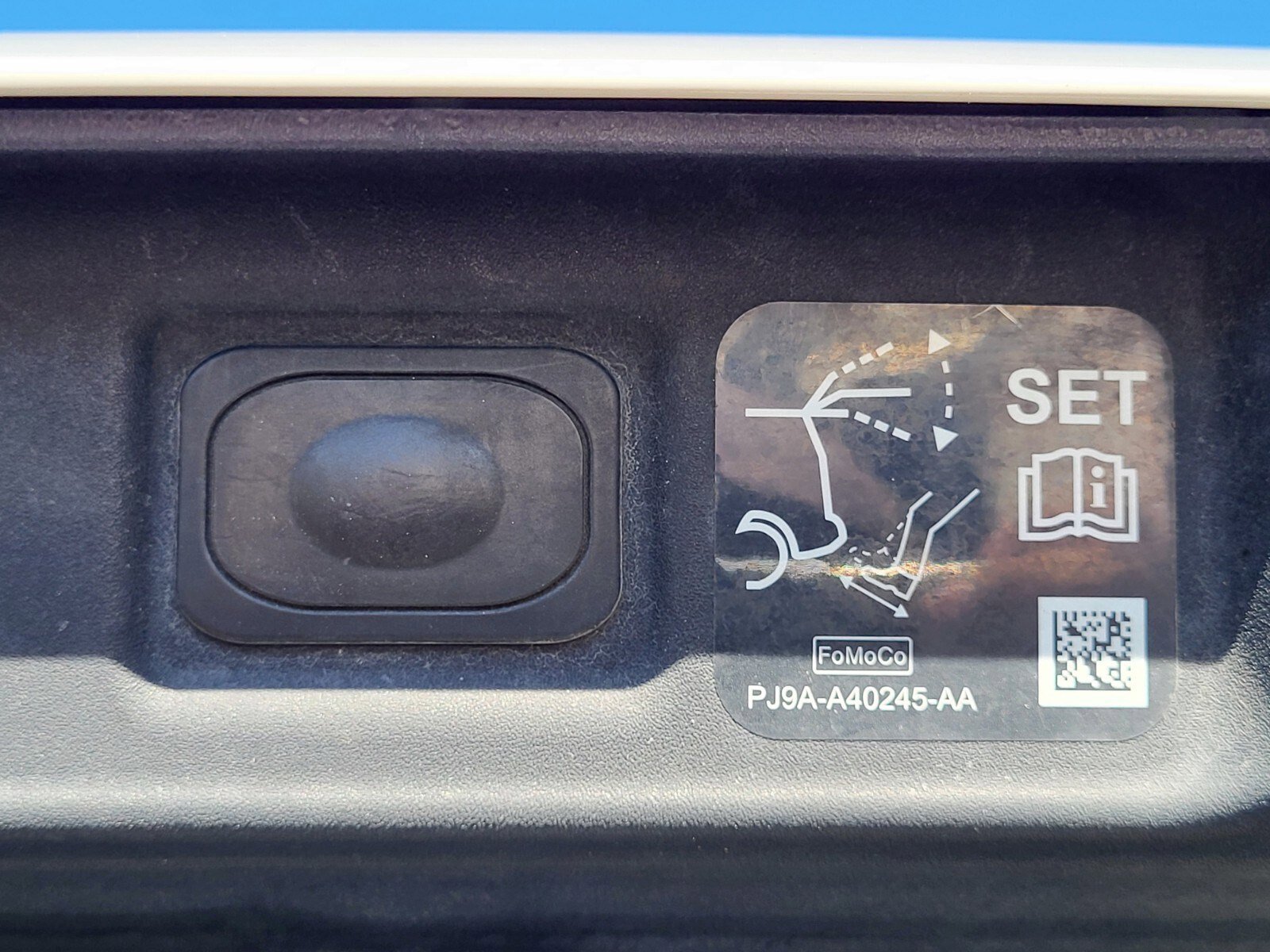 Certified 2024 Ford Mustang Mach-E Premium image 33