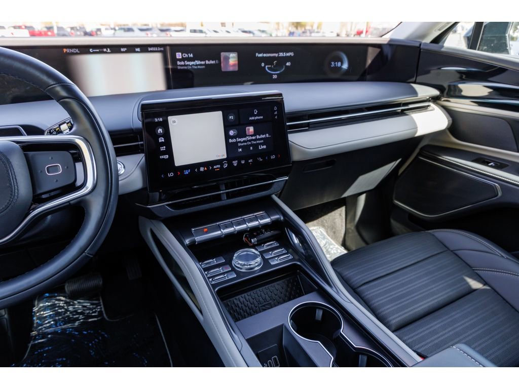 Used 2024 Lincoln Nautilus Reserve image 24