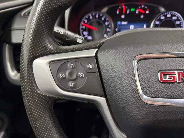 Used 2024 GMC Terrain SLE image 12