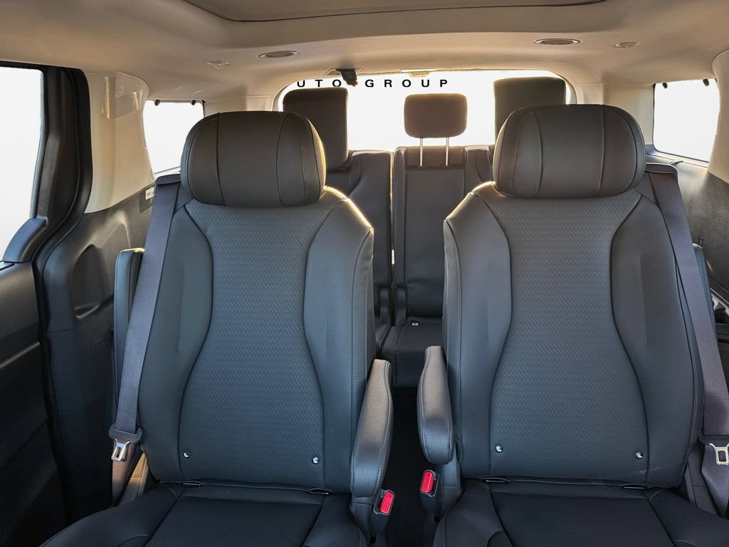 New 2026 Kia Carnival SX Prestige FWD image 16