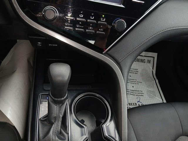 Used 2018 Toyota Camry LE FWD image 30