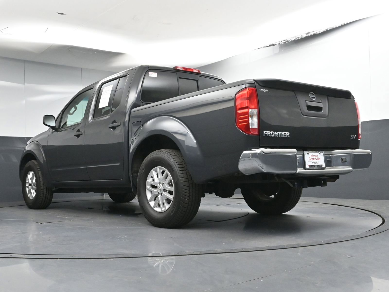 Used 2015 Nissan Frontier SV RWD image 23
