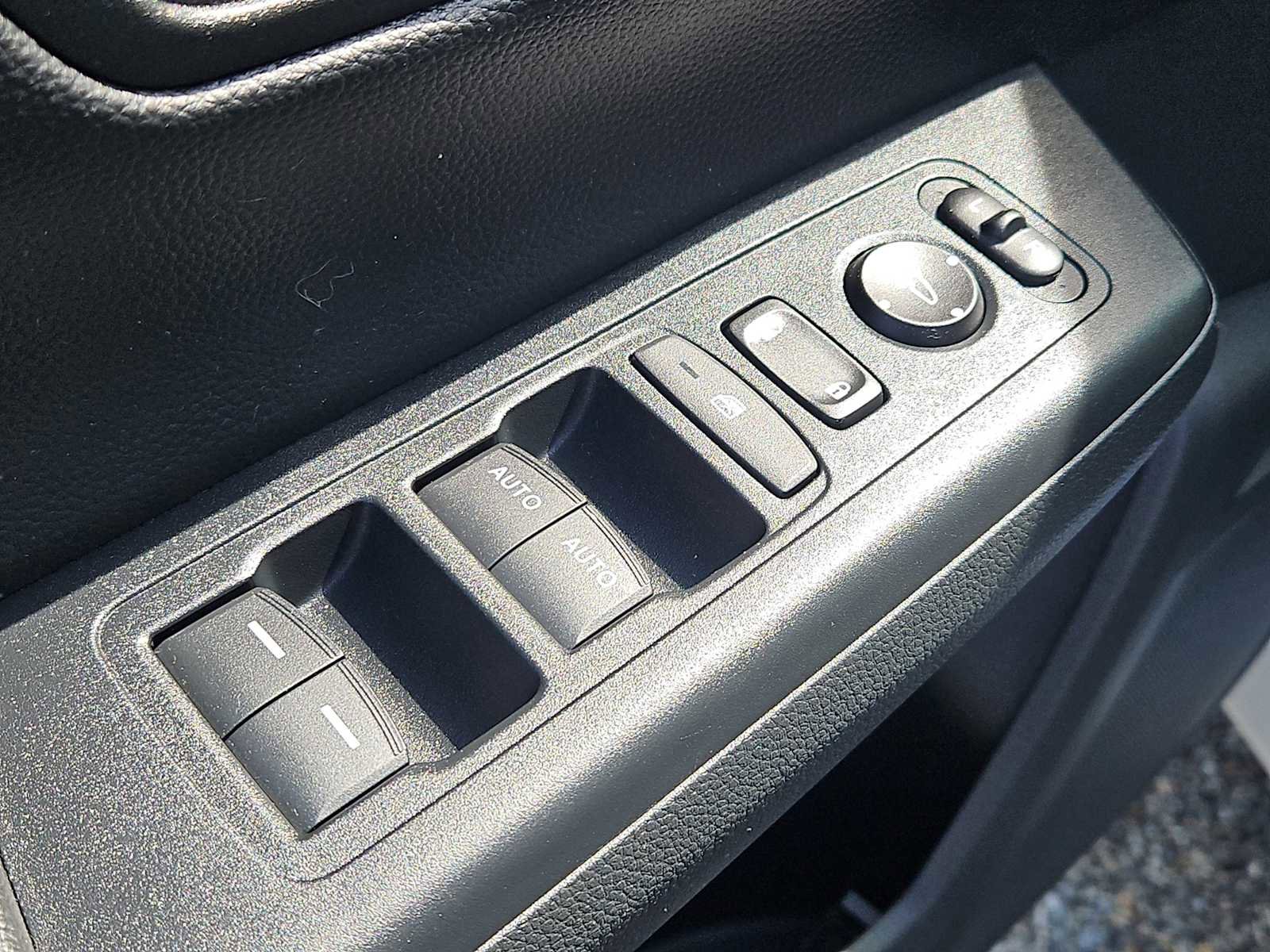 Certified 2023 Honda CR-V EX image 25