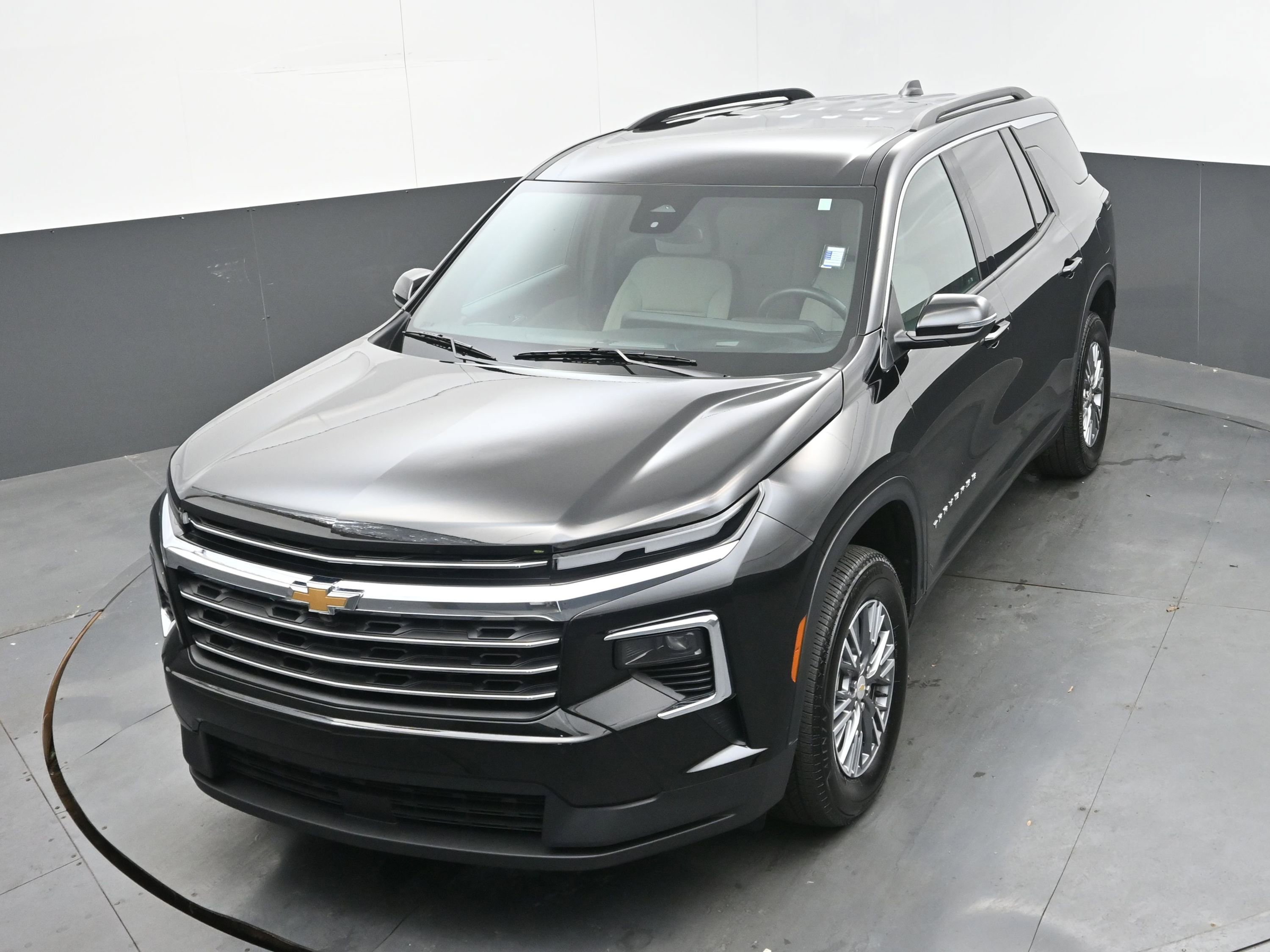 Certified 2025 Chevrolet Traverse LT image 34