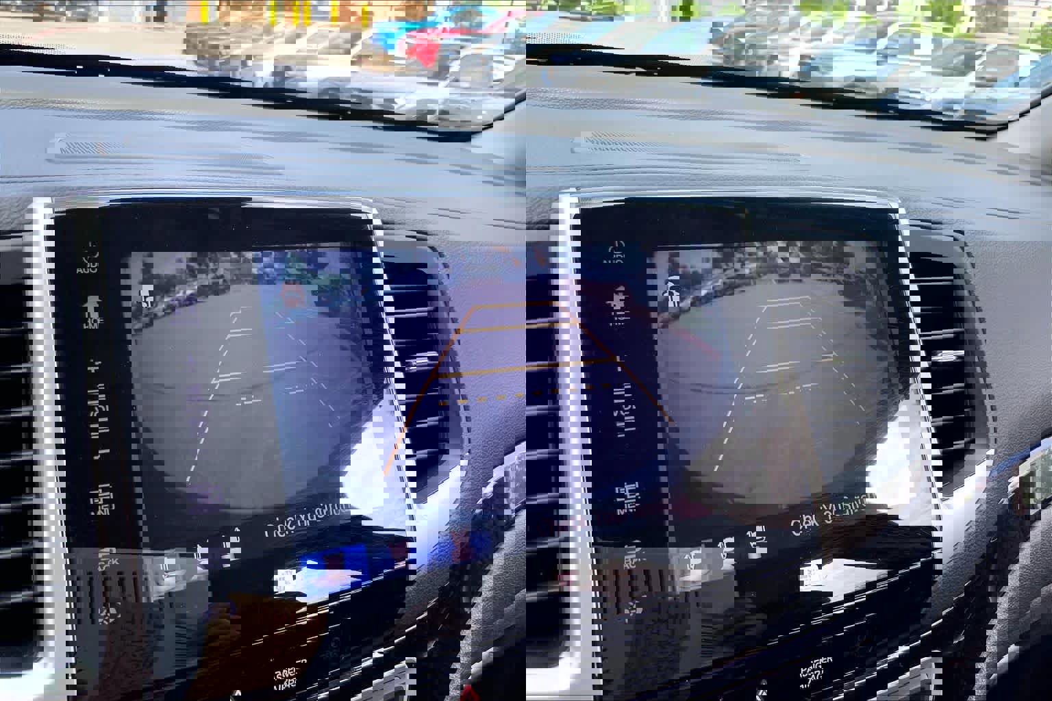 Used 2017 Honda Pilot Touring image 26