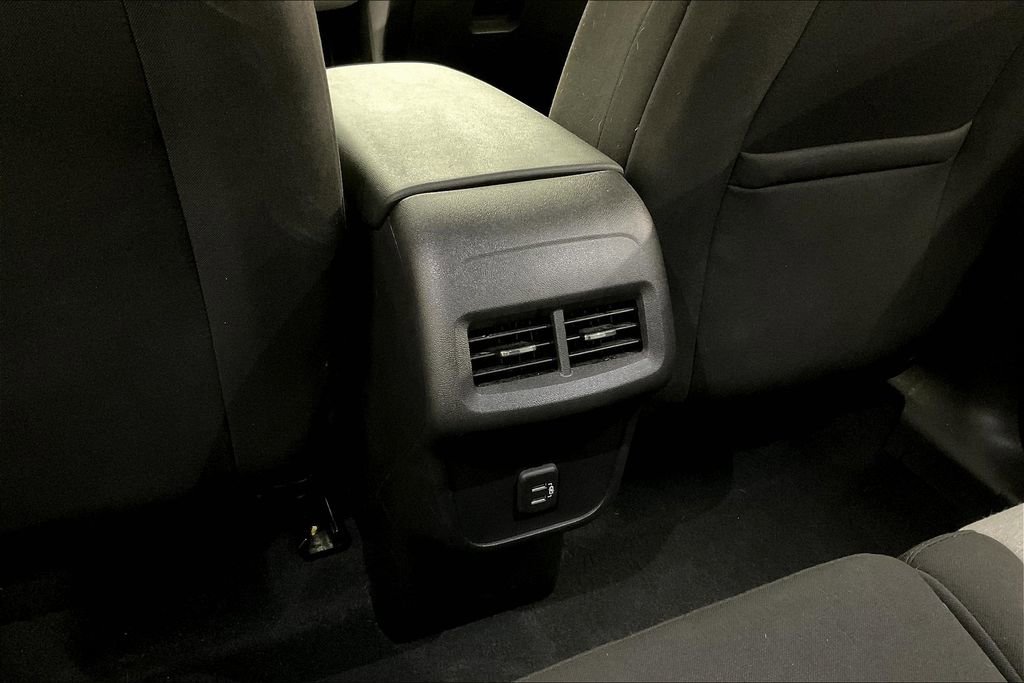 Used 2022 Chevrolet Equinox LS image 36