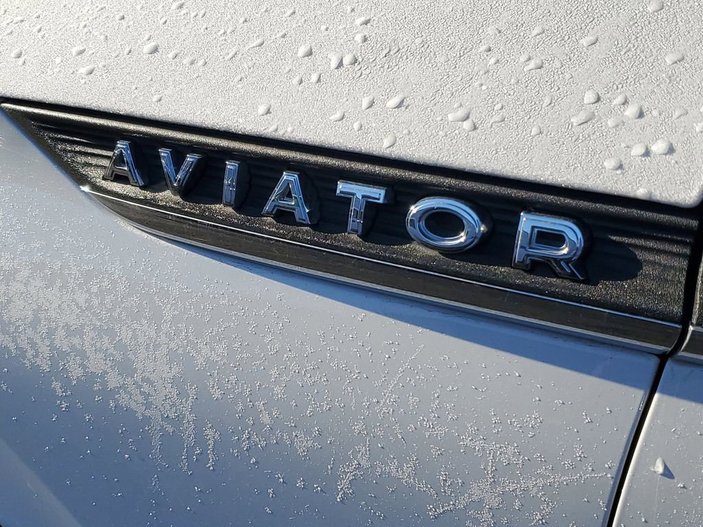 Used 2020 Lincoln Aviator Reserve w/ Equipment Group 202A image 37