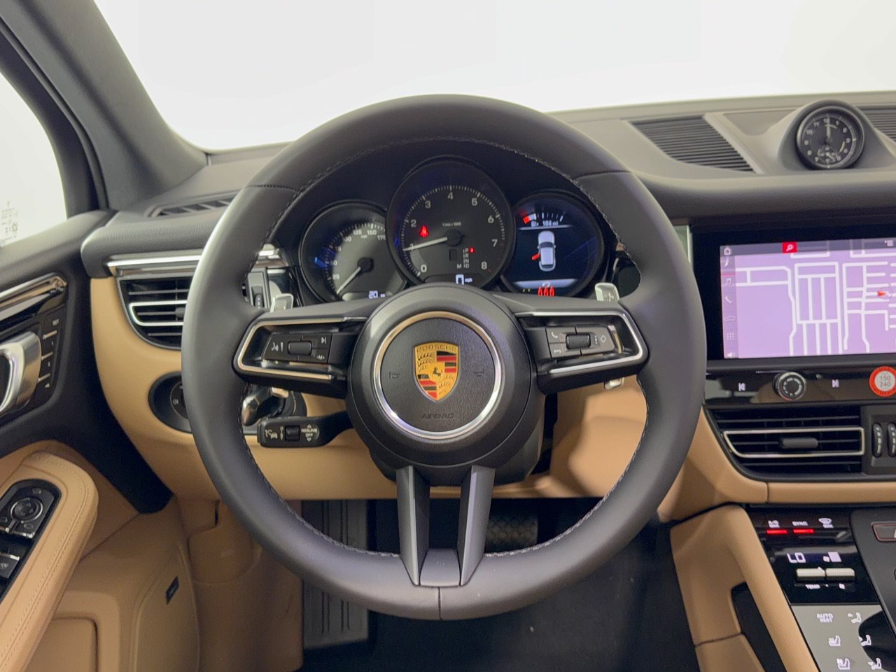 New 2026 Porsche Macan AWD/4WD image 10