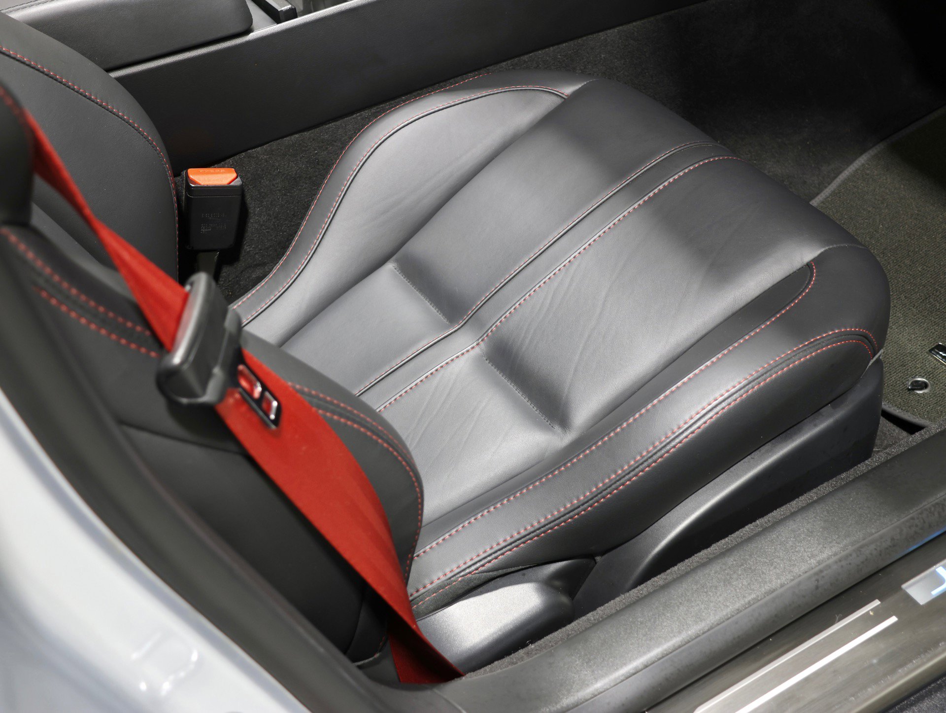 Used 2014 Jaguar F-TYPE S image 51