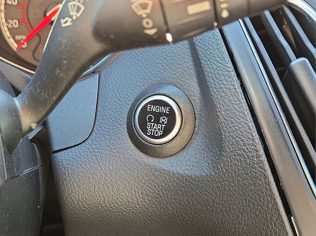 Used 2017 Ford Focus ST image 31