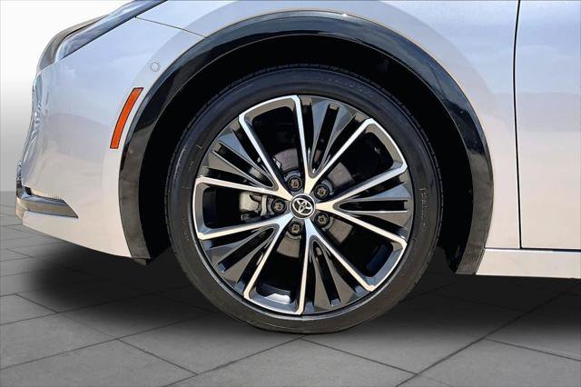 Certified 2025 Toyota Prius Limited w/ Limited Premium Package FWD image 11