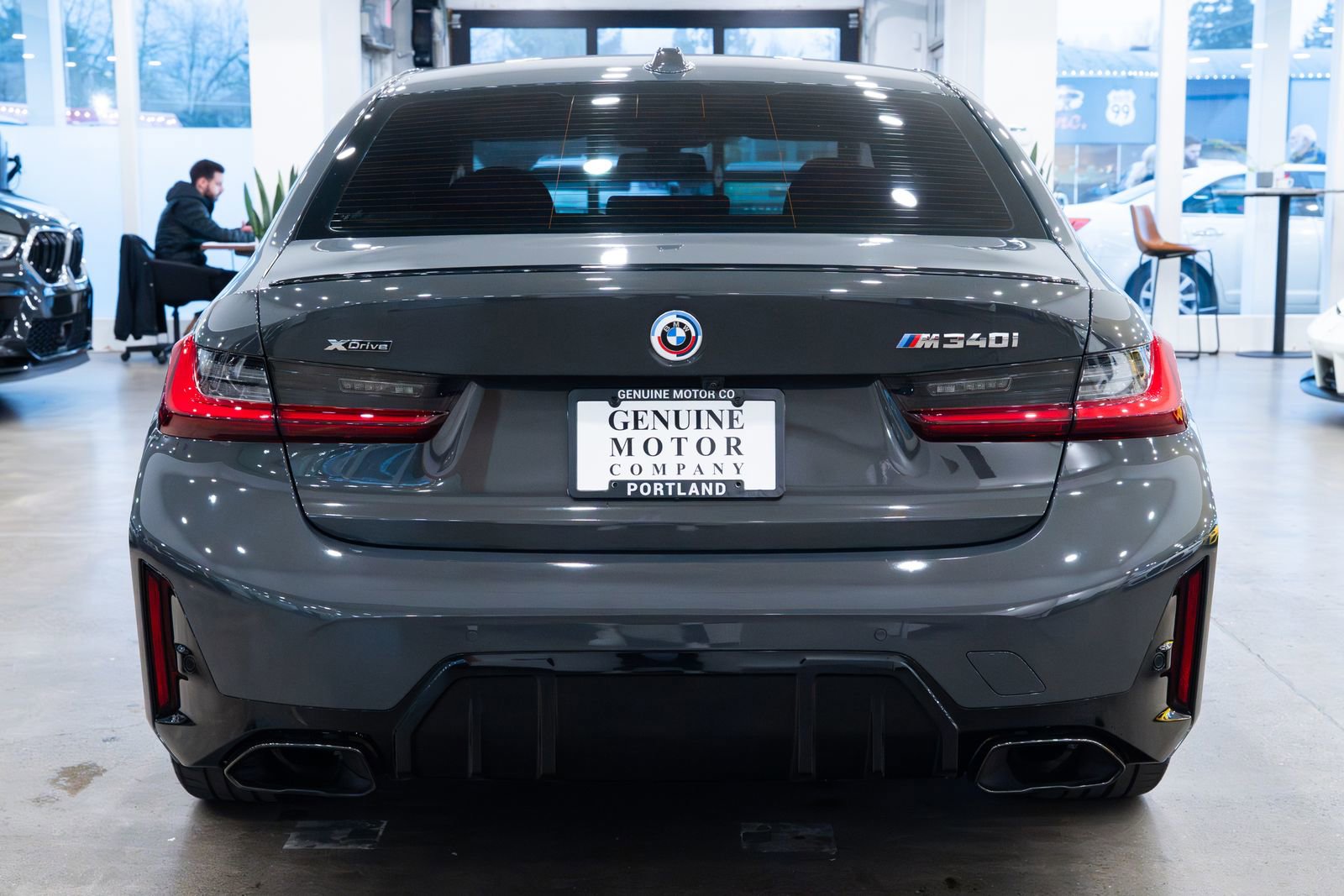 Used 2023 BMW M340i xDrive image 5