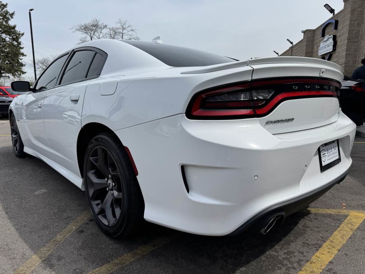 Used 2017 Dodge Charger R/T w/ Driver Confidence Group RWD image 7
