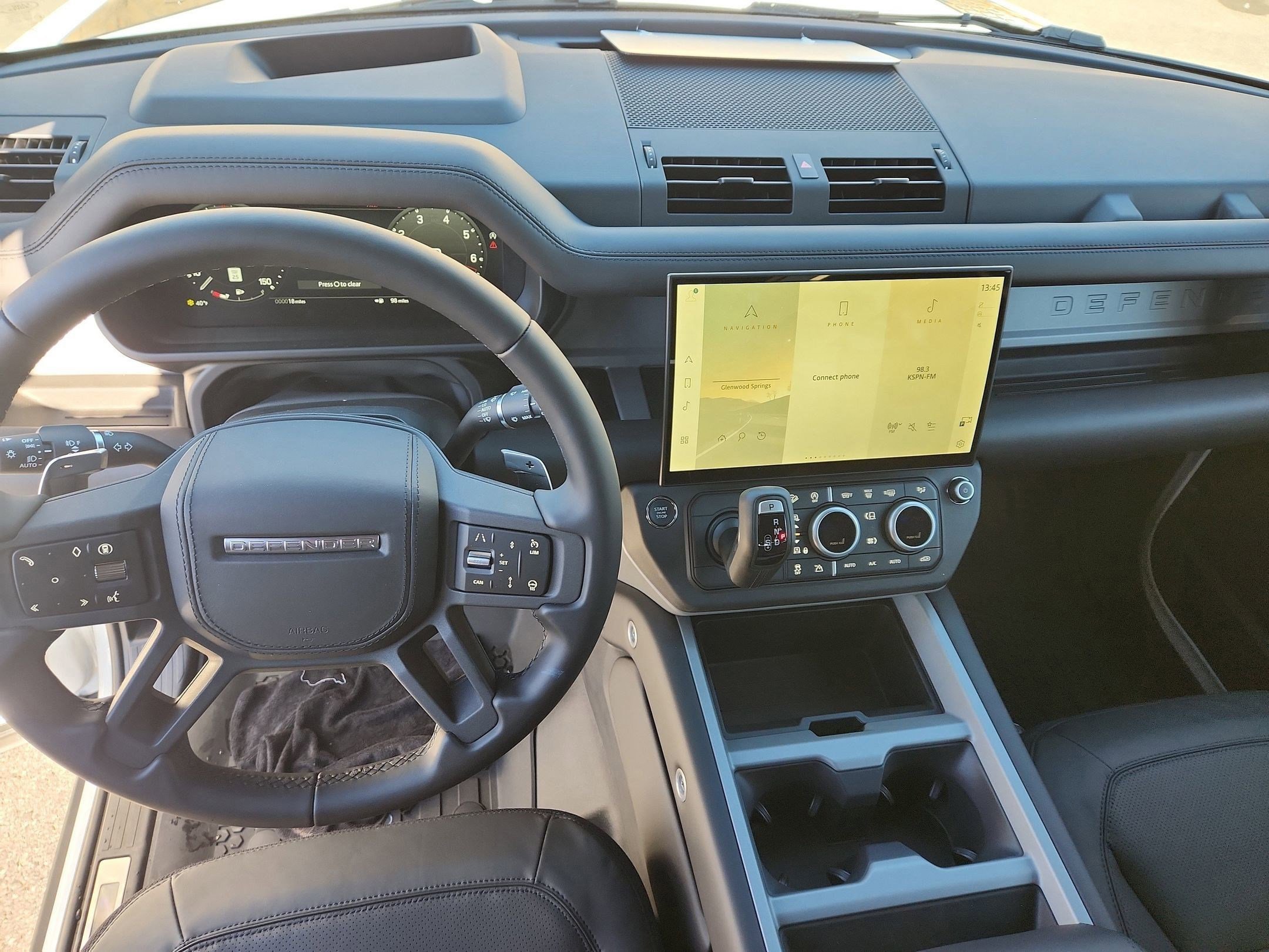 New 2026 Land Rover Defender 90 V8 image 14