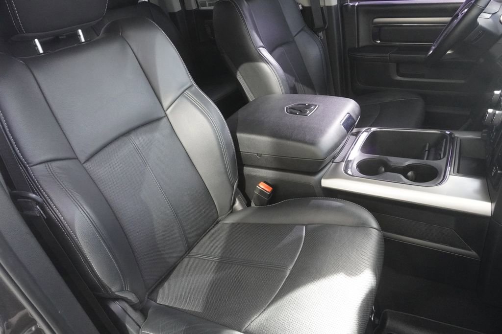 Used 2018 RAM 2500 Laramie w/ Sport Appearance Group image 23