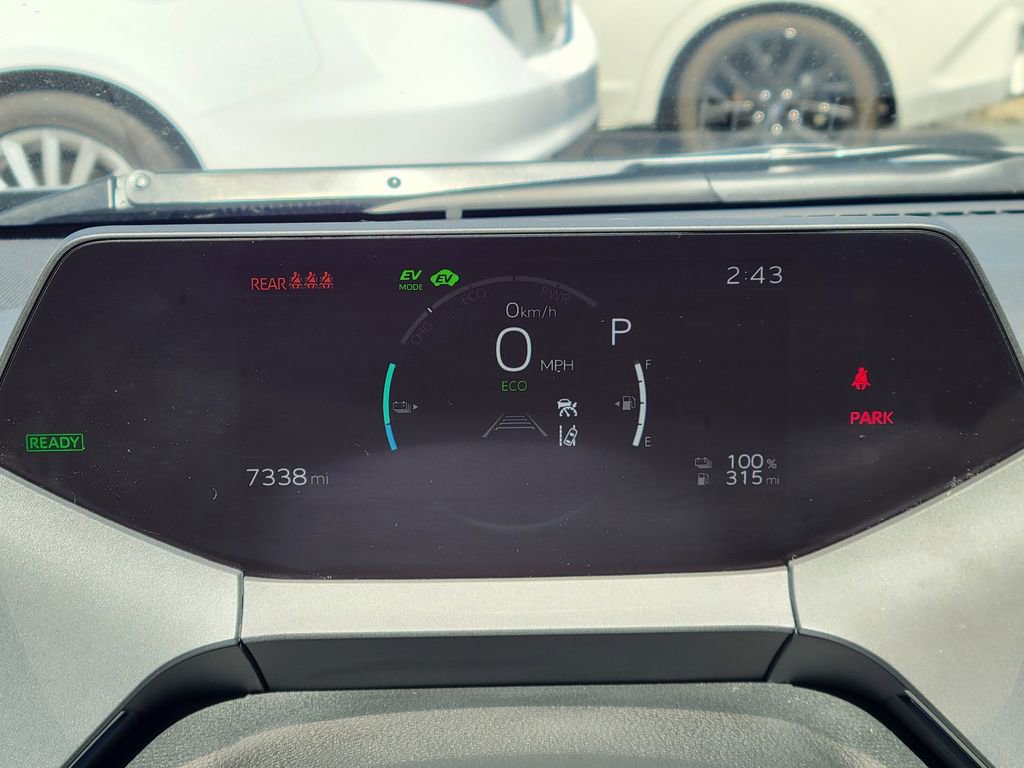 Used 2025 Toyota Prius Plug-In Hybrid w/ Limited Premium Package image 8