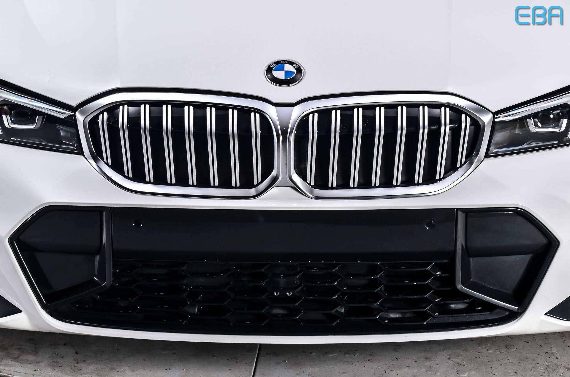 Used 2025 BMW 330i xDrive 330i xDrive w/ M Sport Package image 9