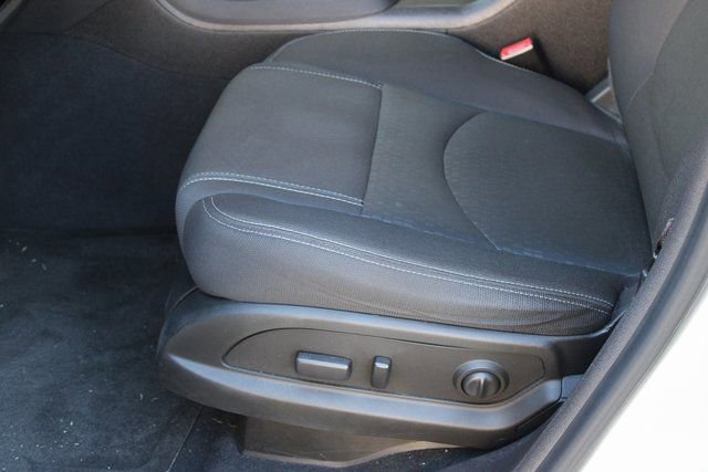 Used 2015 GMC Acadia SLE image 14