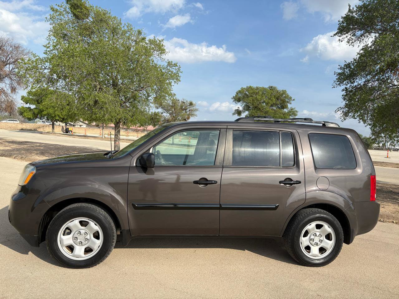 Used 2013 Honda Pilot LX image 2