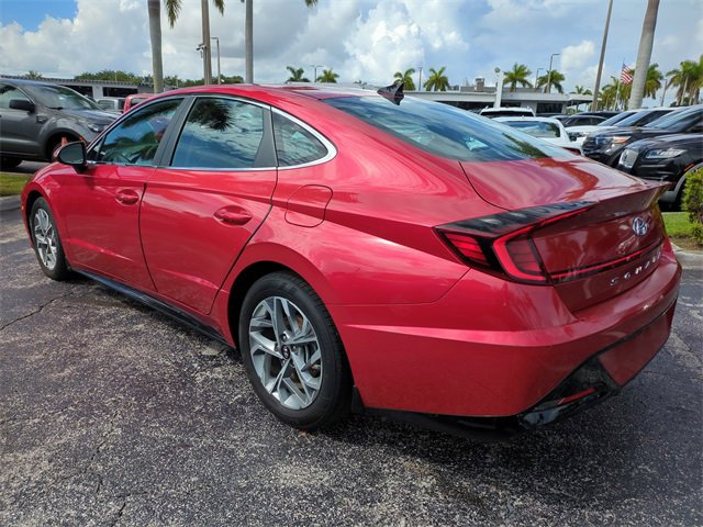 Used 2021 Hyundai Sonata SEL w/ Cargo Package image 4