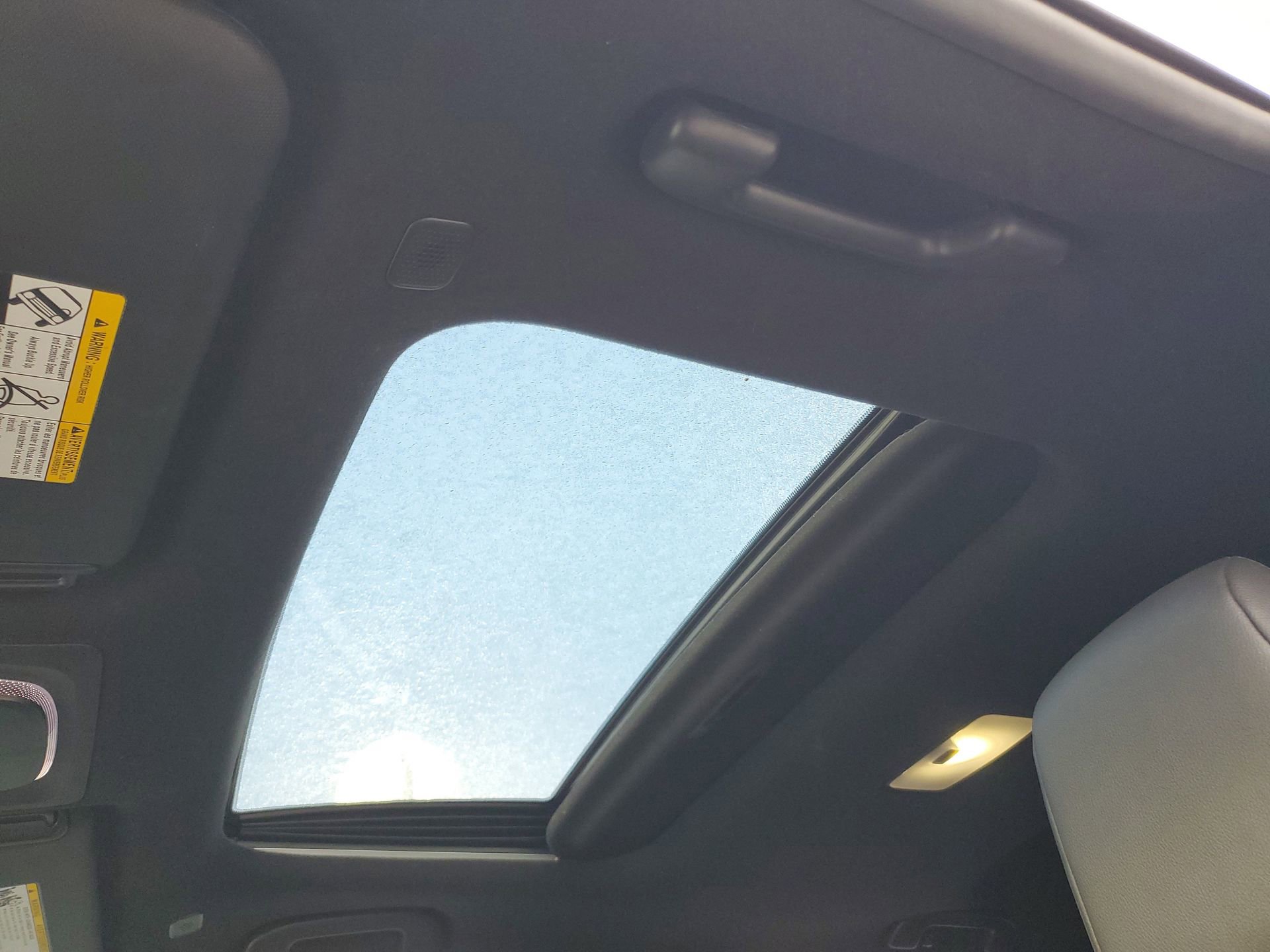 Used 2023 Toyota Corolla Cross XSE w/ Convenience Package image 21