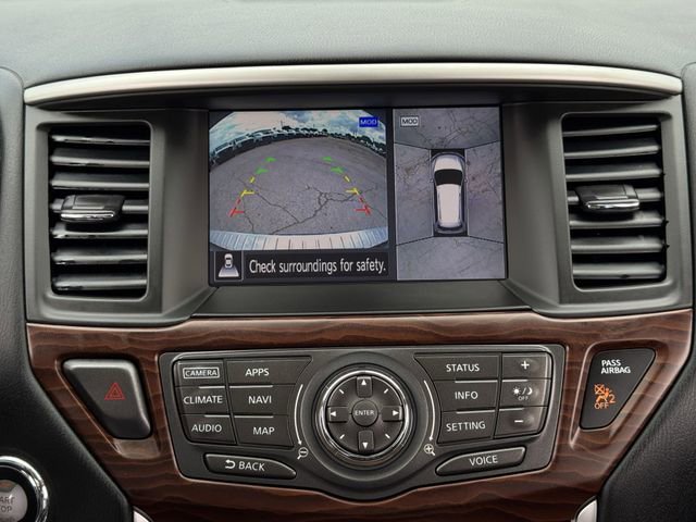 Used 2017 Nissan Pathfinder Platinum FWD image 17