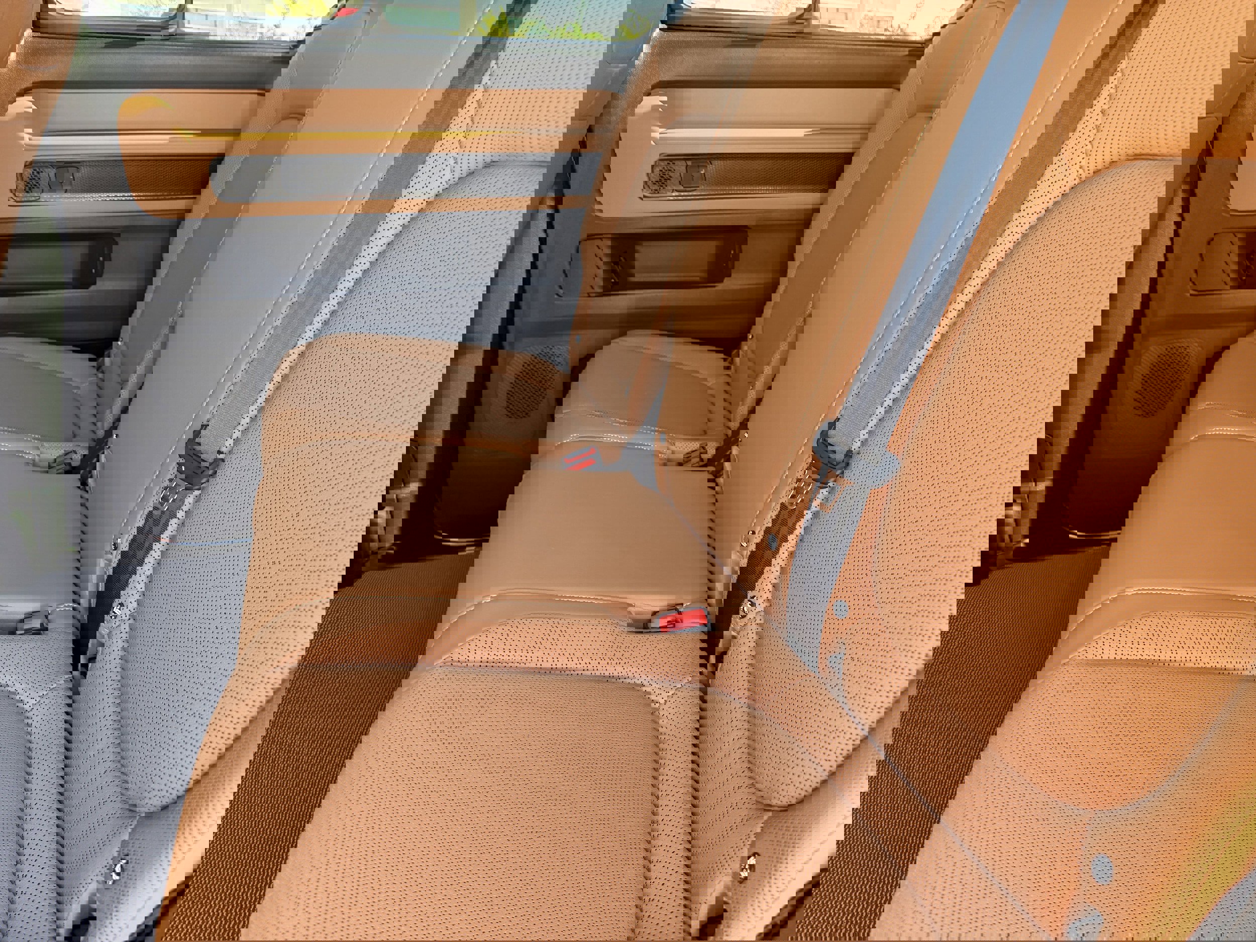 New 2025 Volkswagen ID. Buzz Pro S image 17